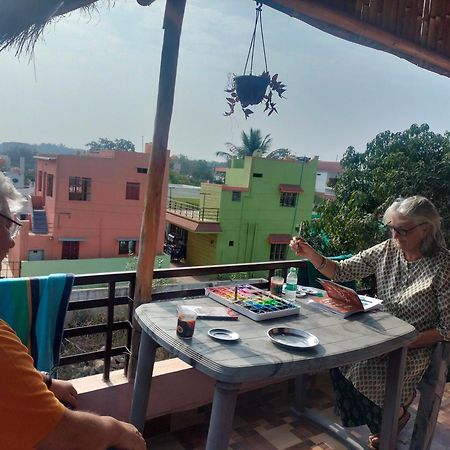 Prajwal Home Stay Hampi Ngoại thất bức ảnh