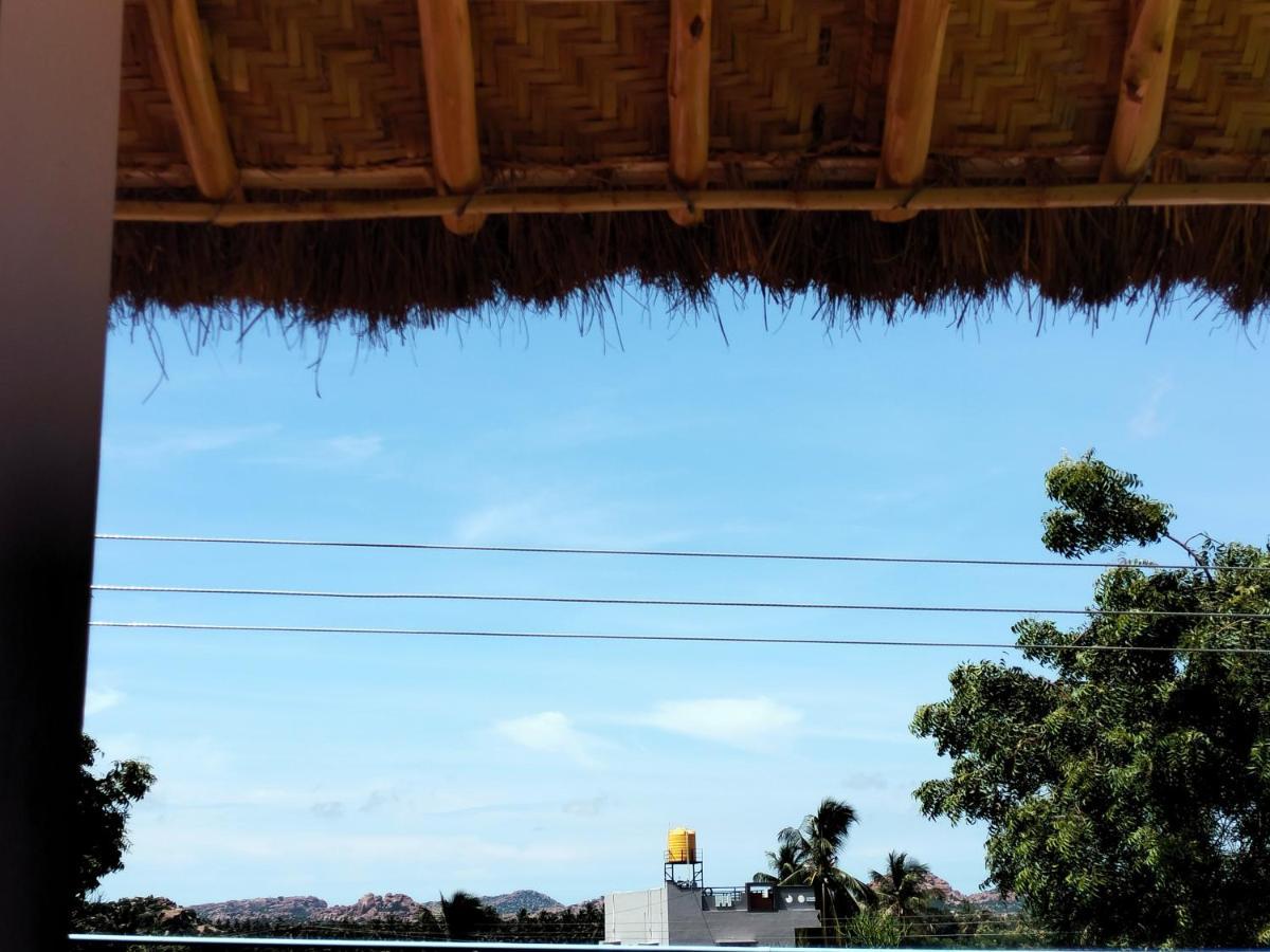 Prajwal Home Stay Hampi Ngoại thất bức ảnh