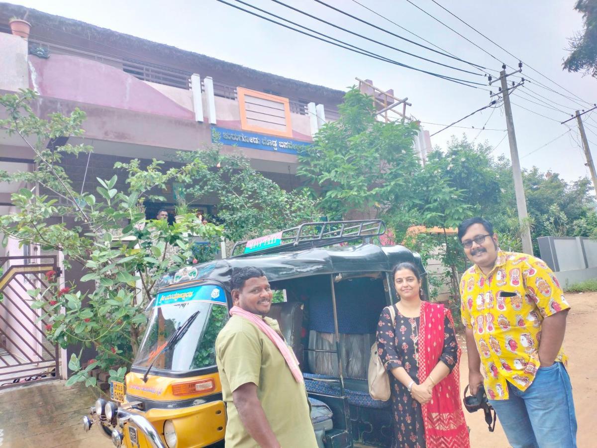 Prajwal Home Stay Hampi Ngoại thất bức ảnh